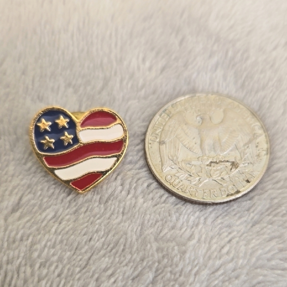 #157 Heart-Shaped American Flag Pin - Picture 2 of 4